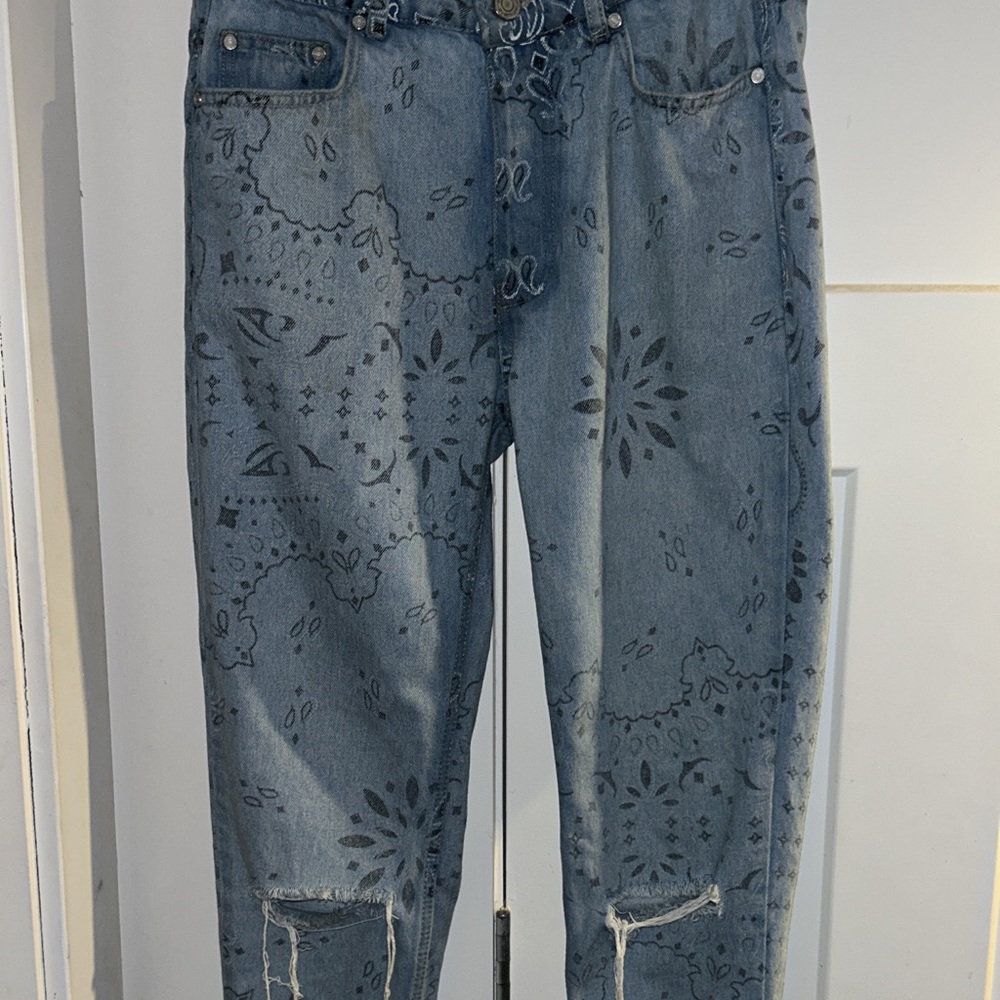 Boohoo MAN Jeans with Paisley Print